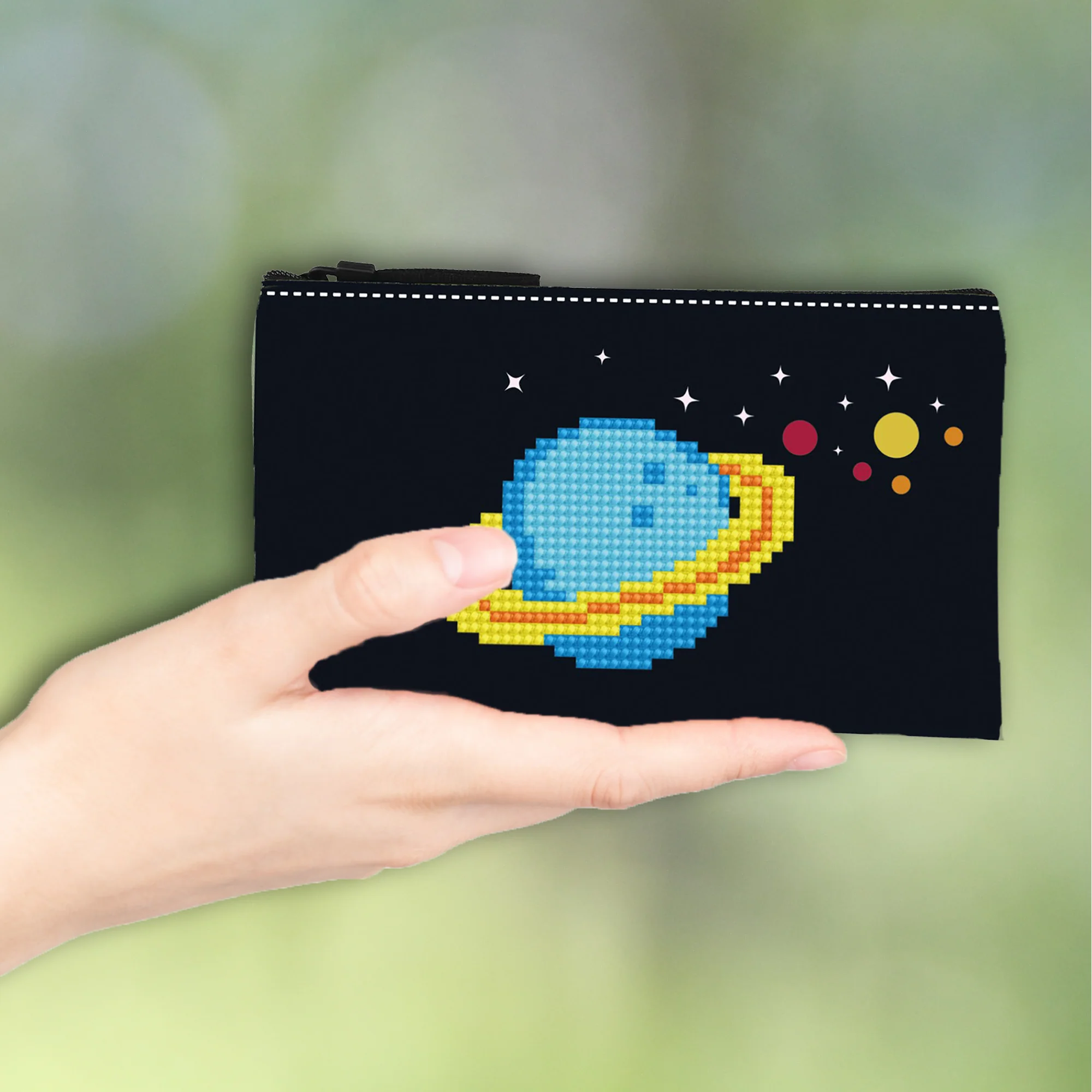 Diamond Dotz DOTZIES Zipper Pouch Black SPACE Diamond Painting - 7.5" x 4.3" - Image 3