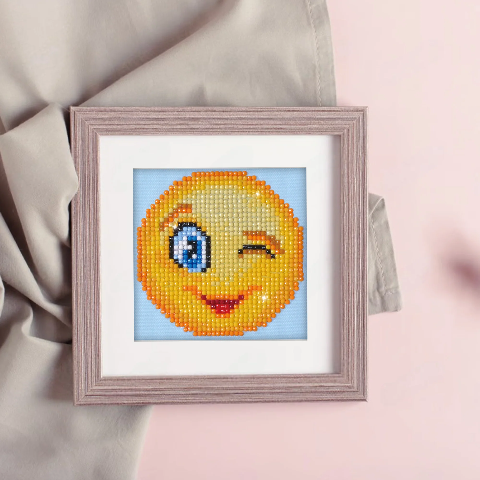 Diamond Dotz Wink Wink - 4.0" x 4.0" - Image 3